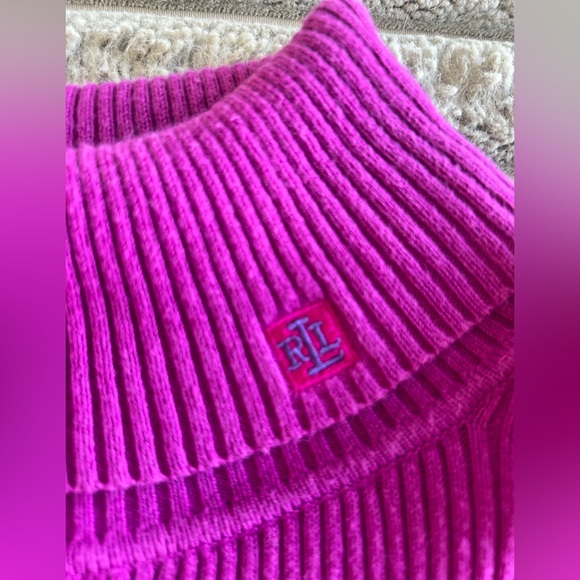 Ralph Lauren Women's Turtleneck Sweater with Embroidered Logo on Neck- M - Picture 3 of 8